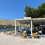 Sea View Apartment Grebastica
